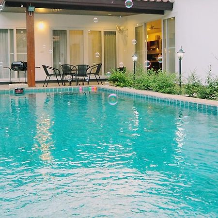 The Beach Pool Villa Pattaya Extérieur photo