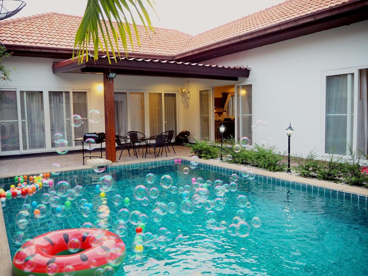 The Beach Pool Villa Pattaya Extérieur photo