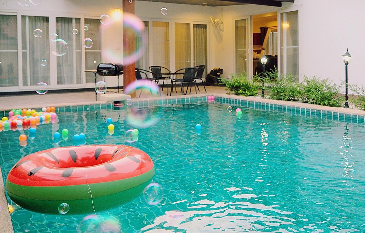The Beach Pool Villa Pattaya Extérieur photo
