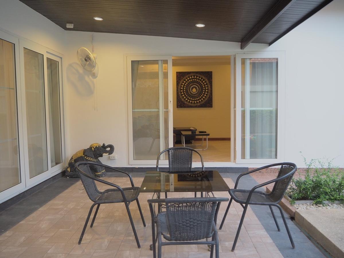 The Beach Pool Villa Pattaya Extérieur photo